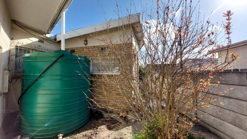 4 Bedroom Property for Sale in Chrismar Western Cape